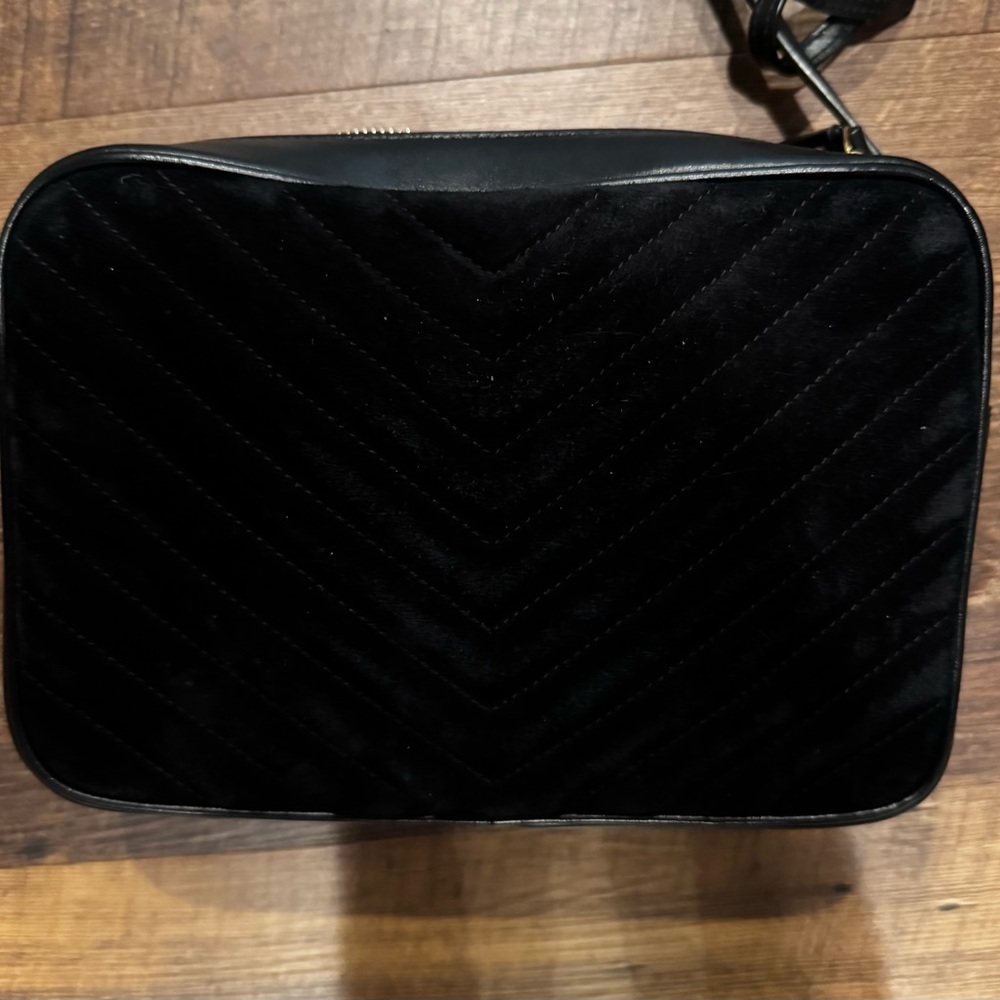 Yves Saint Laurent Black Suede Lou Crossbody Camera Bag - Picture 4 of 13